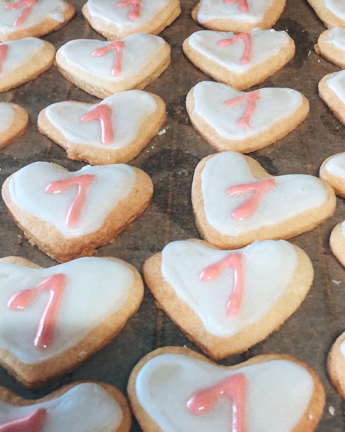 Herzplätzchen mit Zuckerguss